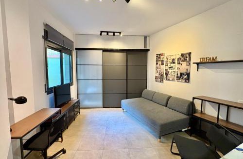 Vic - Remei Apartment | Urban Manesa city center apartment with private patio