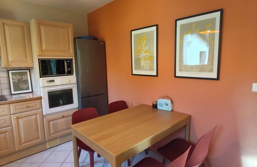 Brujas House | Vacation time, swimming pool and river, fenced garden and pétanque game