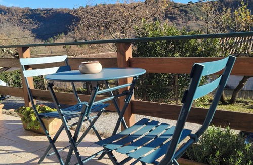 Brujas House | Vacation time, swimming pool and river, fenced garden and pétanque game