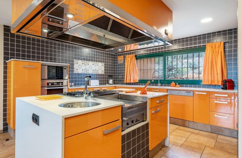 Alforja House | Vacation Home "Mas Lucena" with Private Pool, Private Terrace & Wi-Fi