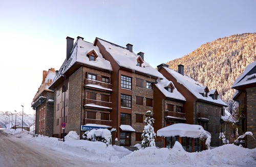 Casarilh Apartment | Val de Ruda Luxe 39 by FeelFree Rentals
