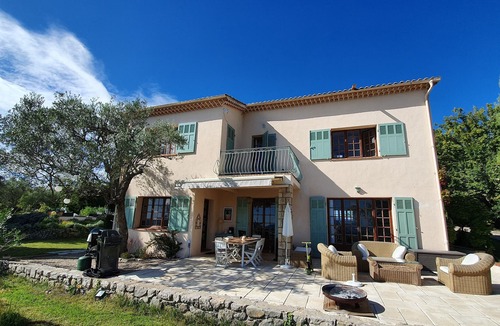Callian Villa | Vast villa with stunning view in Callian, a lovely perched village in the Var