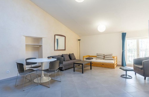 Charleval Apartment | Vaste appart de 50 m2- 2 pièces -n3