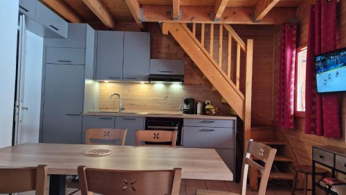 Montgellafrey Apartment | Vg83 Chalet 6 ou 8 Couchages