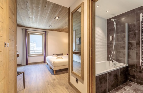 Val-d'Isere Hotel | Victoria Lodge, Friendly Hotel