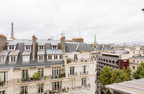 Quartier du Gros-Caillou Apartment | Views to the Eighth, by Veeve