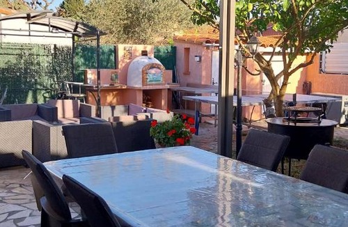 Saint-Hippolyte Bed & Breakfast | villa climatisée avec grande piscine