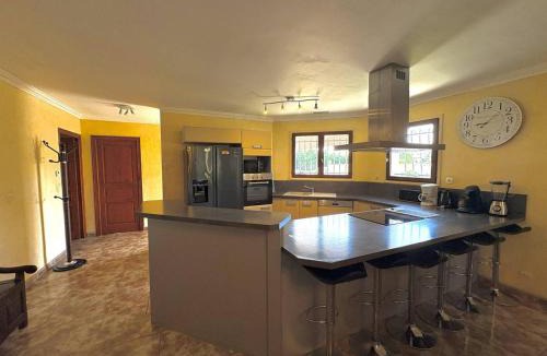 Saint-Hippolyte Villa | Villa familiale avec piscine privée près des plages - FR-1-529-156