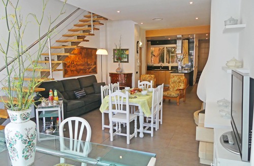 Colera House | VILLA 12 PLACES WITH POOL, TERRACES AND A/C AT 400 MTS. OF THE BEACH