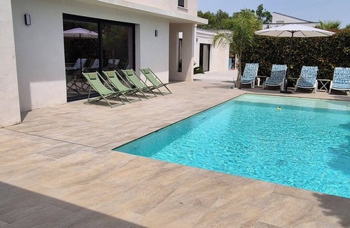 Aubais Villa | Villa 240 M2 located between the Camargue and its Mediterranean beaches