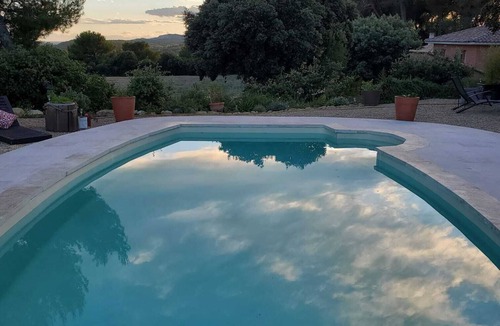 Lambesc Villa | Villa 6pers. piscine privée, BBQ 5mn à pied du village