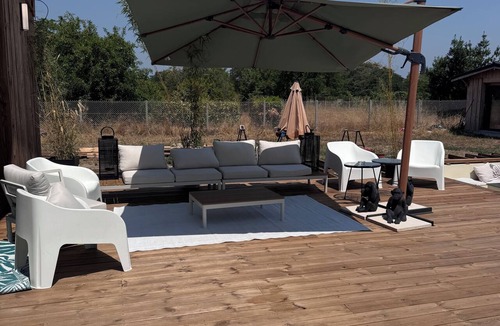 Ambares-et-Lagrave House | ⭐ Villa Aetheria: Large Pool, Movie Theater—An Exceptional Villa Near Bordeaux