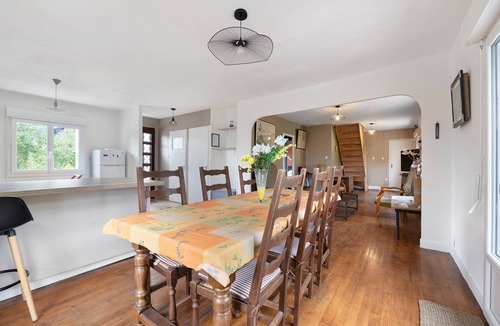 Saint-Jean-le-Thomas Villa | Villa 'Anita' with Private Terrace, Wi-Fi and Air Conditioning