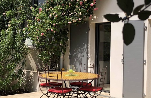 Saint-Marc-Jaumegarde House | Villa at the foot of the Sainte Victoire, Aix en Provence