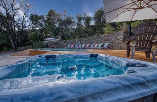 Draguignan Villa | Villa au cœur de la Provence avec piscine et Jacuzzi