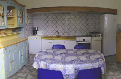Villedieu Villa | Villa 'Authentic with Swimming Pool' with Private Pool, Private Terrace and Wi-Fi