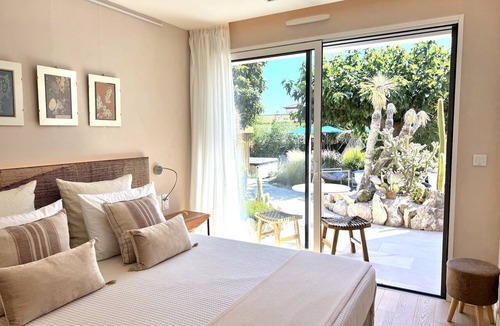 Balaruc-les-Bains House | Villa Balāo - Guesthouse Men Only - LGBT