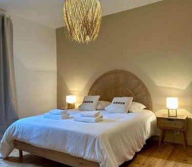 Brive-la-Gaillarde House | Villa Balzac - Maison en centre-ville - 4 personnes - climatisé