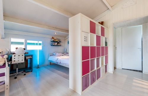 Sanguinet Villa | Villa 'Bleue' with Private Terrace, Wi-Fi and Air Conditioning
