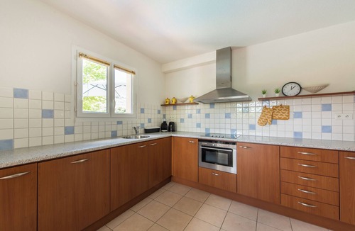 Vallon-Pont-d'Arc Villa | Villa Bonne Vie for 10 people with private pool