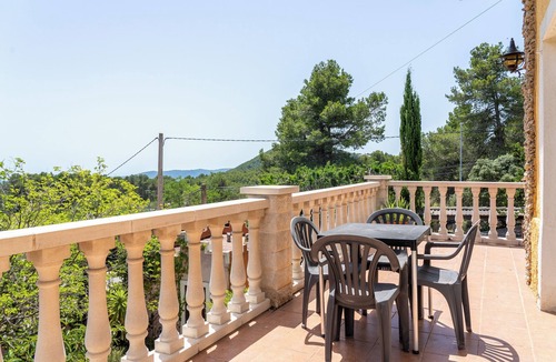 Torrelles de Foix Villa | Villa 'Casa Del Vino' with Mountain View, Private Pool and Wi-Fi