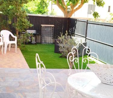 Le Grau-dʼAgde House | Villa climatisée, proche mer, 2 grands appartements indépendants, parking,