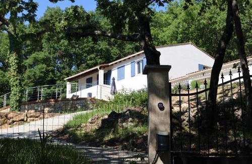 Mons Villa | Villa d'exception avec grande terrasse et piscine