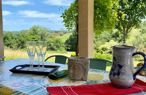 Cherveix-Cubas Villa | Villa de la Colline – Family Holiday Home with Private Pool in Dordogne, close to Ameneties