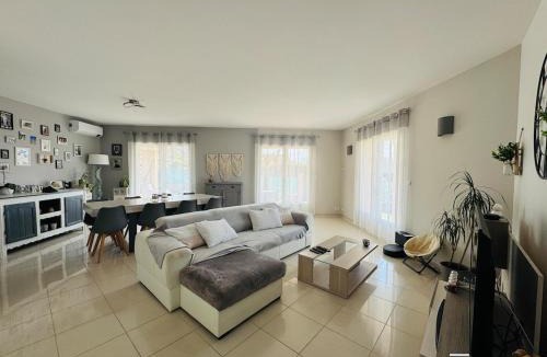 Montaut-Ariege Villa | Villa des remparts - avec piscine et jardin - Nord Ariège