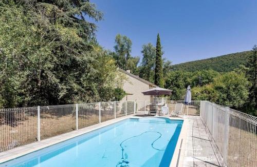 Penne Villa | Villa en pleine nature avec piscine privée - 8 couchages - 4 chambres - Proche St Antonin Noble Val