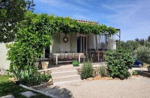 Beaucaire Villa | Villa en Provence piscine au calme entre Arles Nîmes Avignon