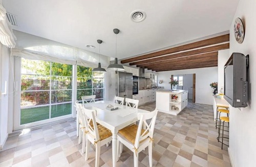 Torrelavit Villa | Villa entre Viñas
