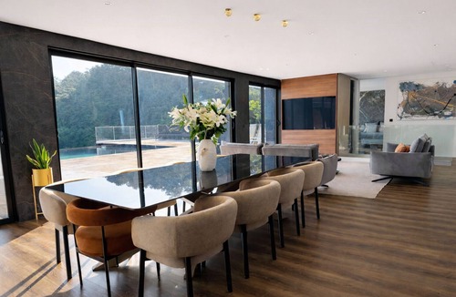 Saint-Raphael House | Villa facing Cannes bay and the Estérel