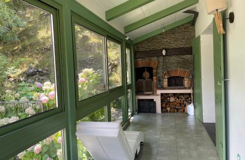 Saint-Dalmas-de-Tende Villa | Villa fleurie - maison familiale, véranda et jardin