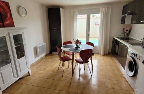 Saint-Georges-de-Didonne Villa | VILLA 3 STARS 10 PEOPLE SWIMMING POOL SHOPS 1.2 km BEACHES