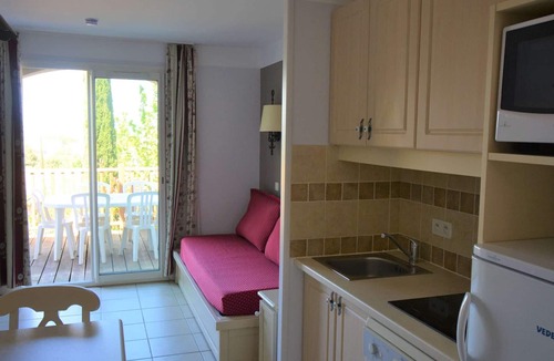 Rouret House | Villa Grospierres, 2 bedrooms, 6 persons