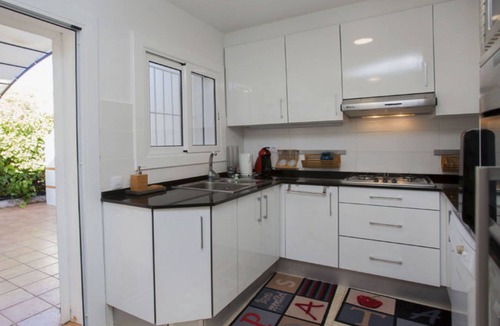 Quint Mar Ski Chalet | Villa in Sitges with private pool. Ideal for families.
