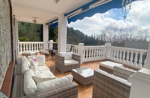 Quint Mar Ski Chalet | Villa in Sitges with private pool. Ideal for families.
