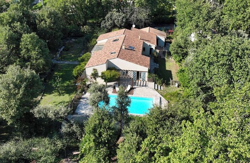 Saussines House | Villa Jema, lovely country house with pool