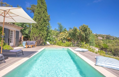 Les Issambres Villa | Villa "La Louisière - Les Issambres" with Sea View, Wi-Fi, and Air Conditioning