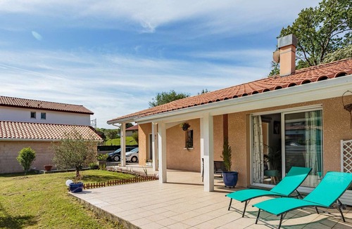 Lahonce House | Villa Lahonce, 5 bedrooms, 10 persons