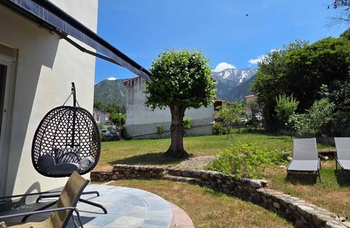 Vernet-les-Bains House | Villa les Roses, 4 stars, haven of peace with view, garage, enclosed garden.