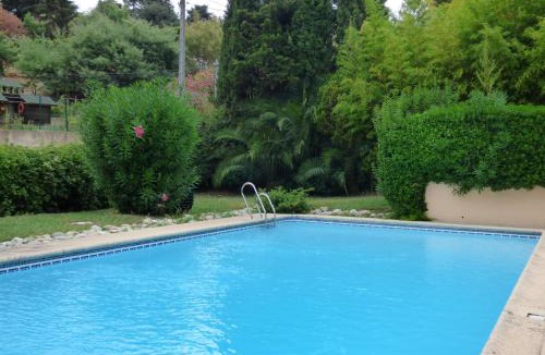 La Celle-sous-Gouzon Apartment | Villa Livia