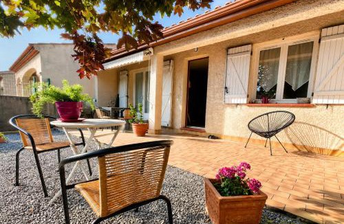 Lunel House | Villa Lunaria