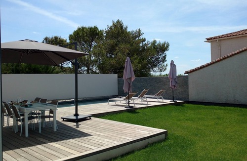 Ales House | Villa Luxueuse Avec Piscine Pour Profiter du Climat du sud de la France