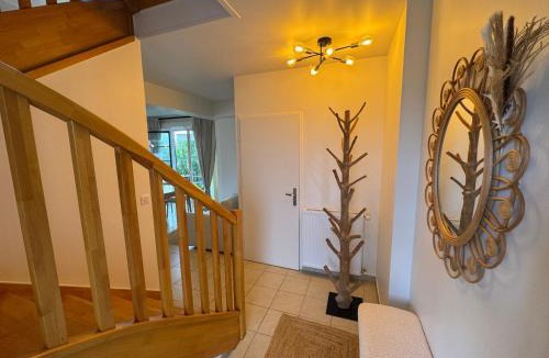 Chessy Villa | Villa Madison - Maison en Ville - Disneyland Paris - Vallée Village luxury outlet - two free parkings