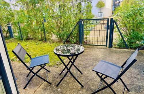 Chessy Villa | Villa Madison - Maison en Ville - Disneyland Paris - Vallée Village luxury outlet - two free parkings