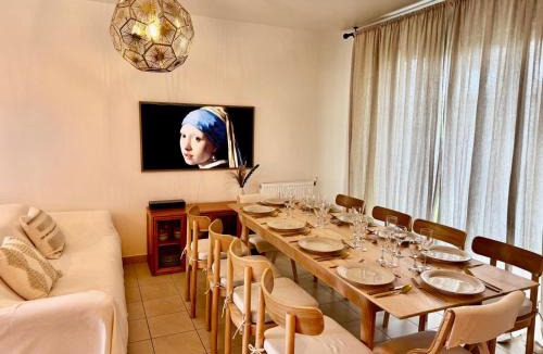 Chessy Villa | Villa Madison - Maison en Ville - Disneyland Paris - Vallée Village luxury outlet - two free parkings