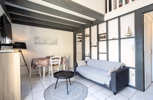 Le Barcares Villa | Villa 'Maison Barcares Fb 114' with Private Terrace, Wi-Fi and Air Conditioning