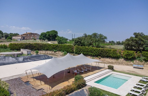 Palafolls Villa | Villa 'Mas Tortós' with Mountain View, Private Garden and Barbecue